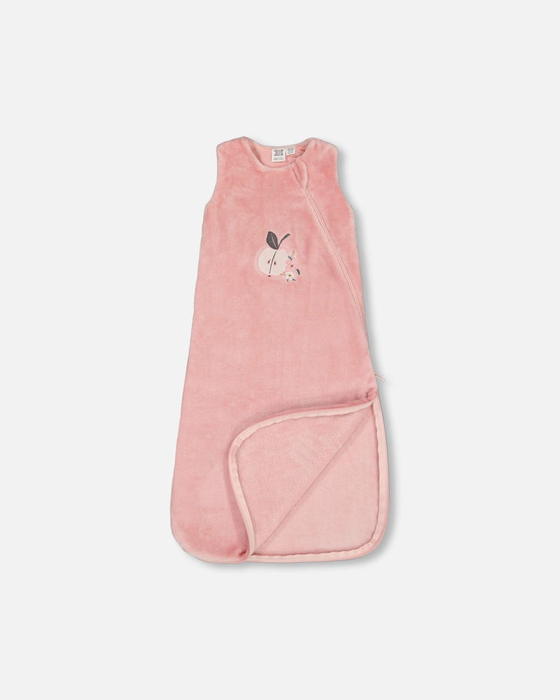 Dormeuse en peluche rose pâle avec broderie de pomme - Deux par Deux